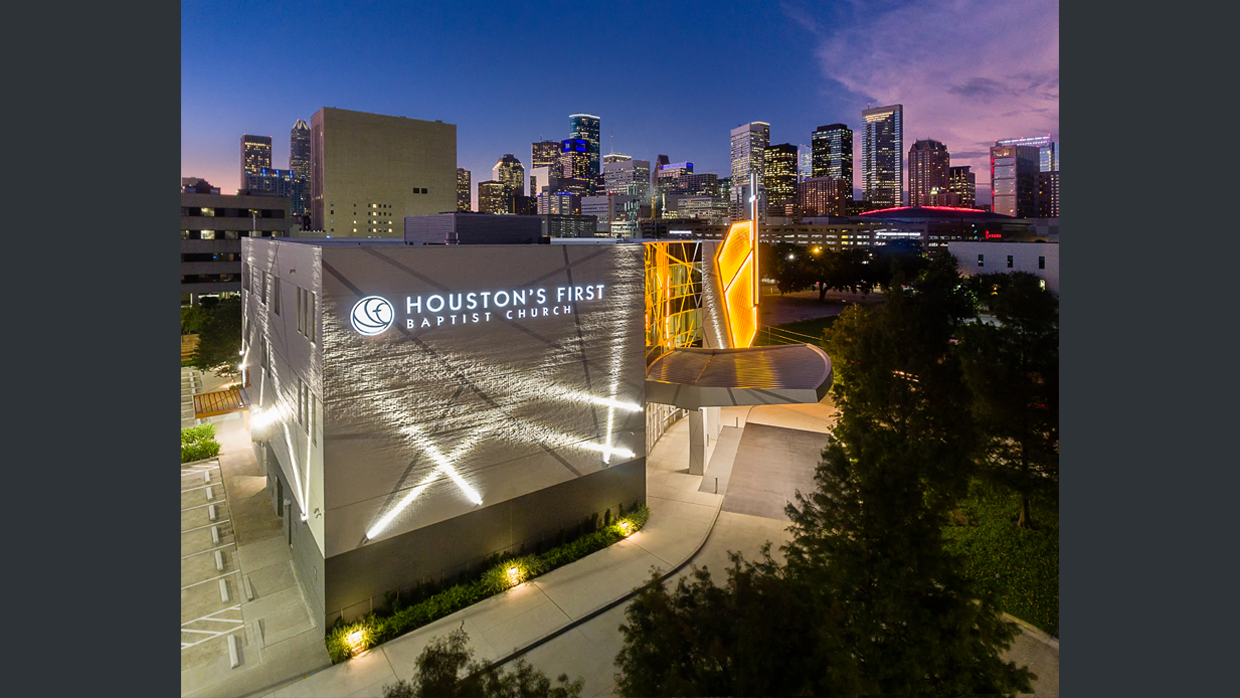 houston's first baptist church-downtown